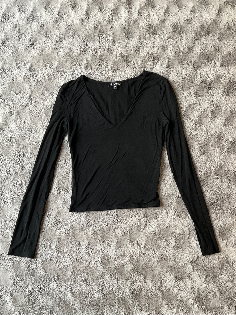 Black V-Neck Long Sleeve Top